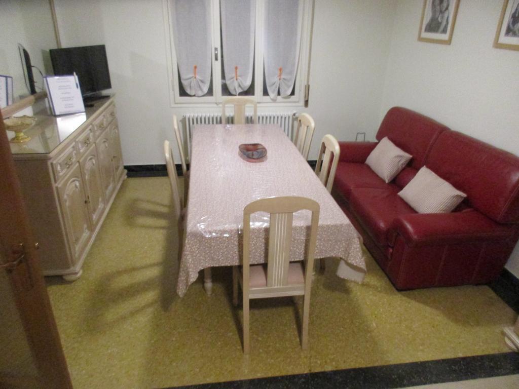 Casa Roman Italia, Center 萨西里 外观 照片
